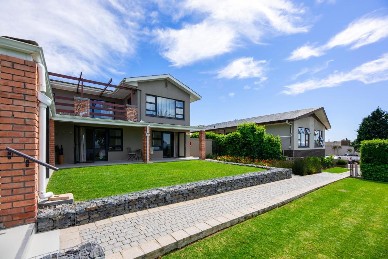 Four Palms Accommodation Durbanville Exteriör bild