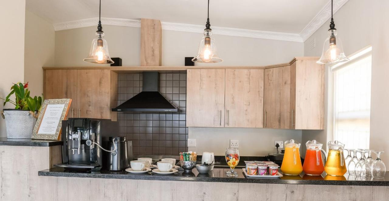Four Palms Accommodation Durbanville Exteriör bild