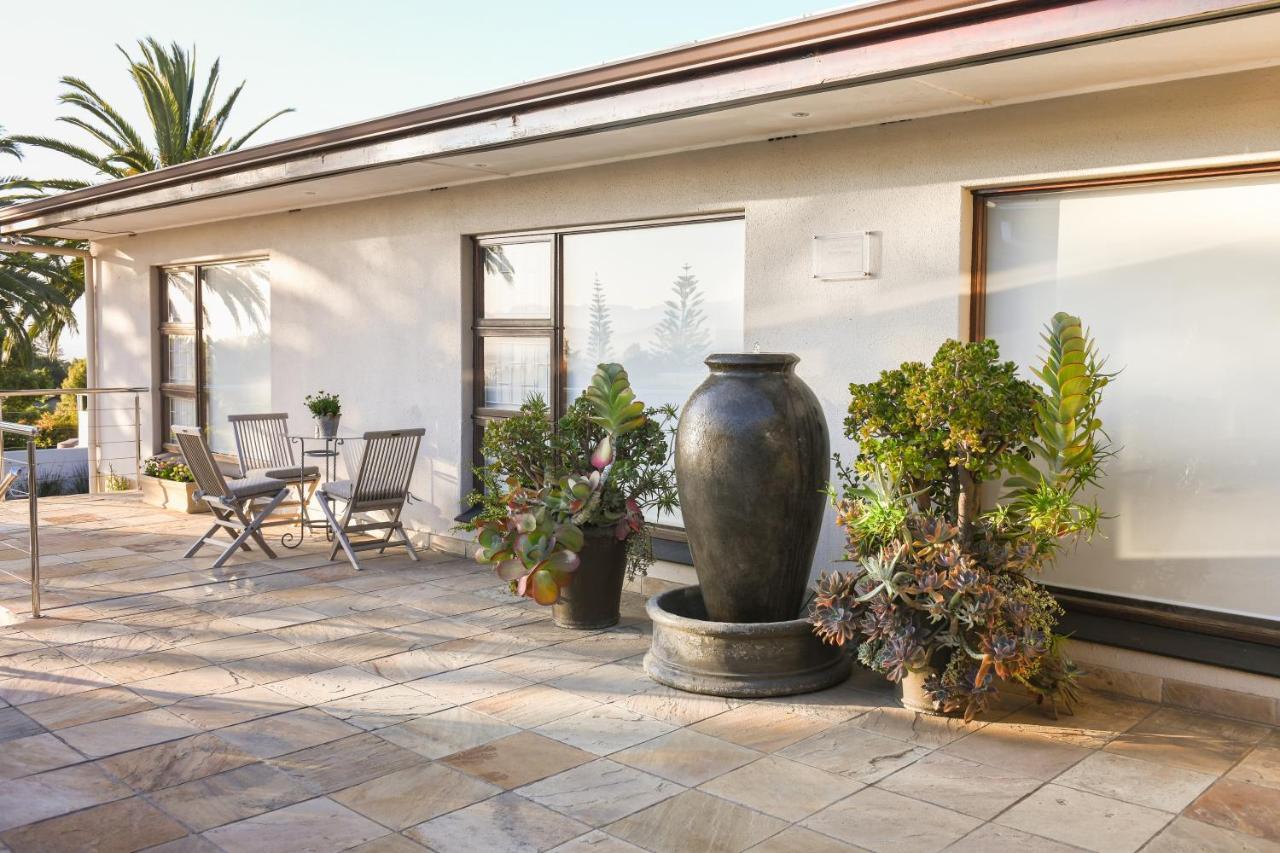 Four Palms Accommodation Durbanville Exteriör bild
