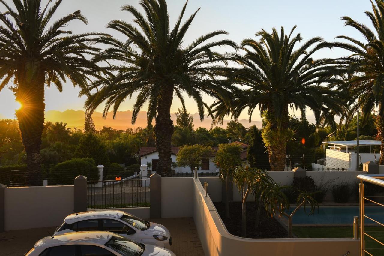 Four Palms Accommodation Durbanville Exteriör bild