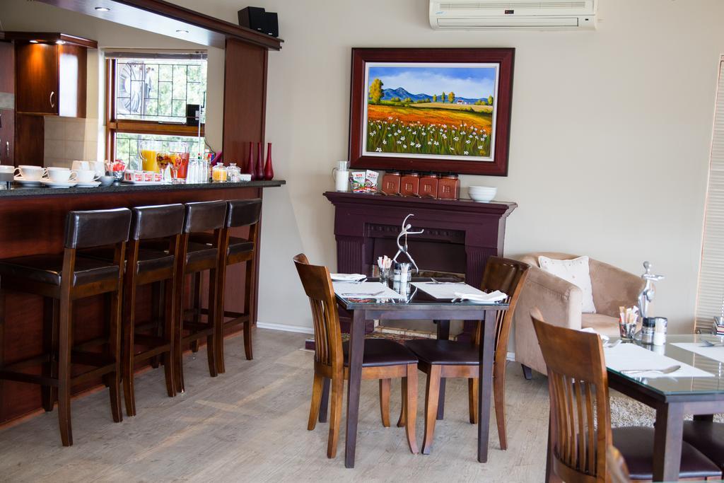 Four Palms Accommodation Durbanville Exteriör bild