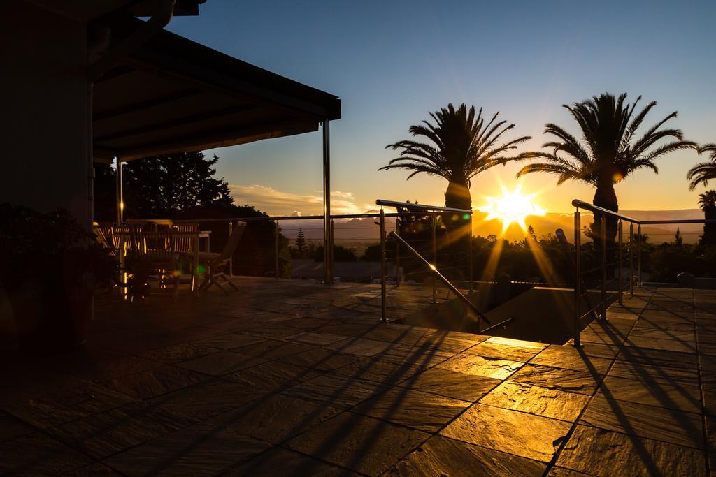 Four Palms Accommodation Durbanville Exteriör bild