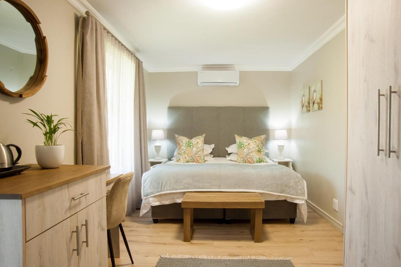 Four Palms Accommodation Durbanville Exteriör bild